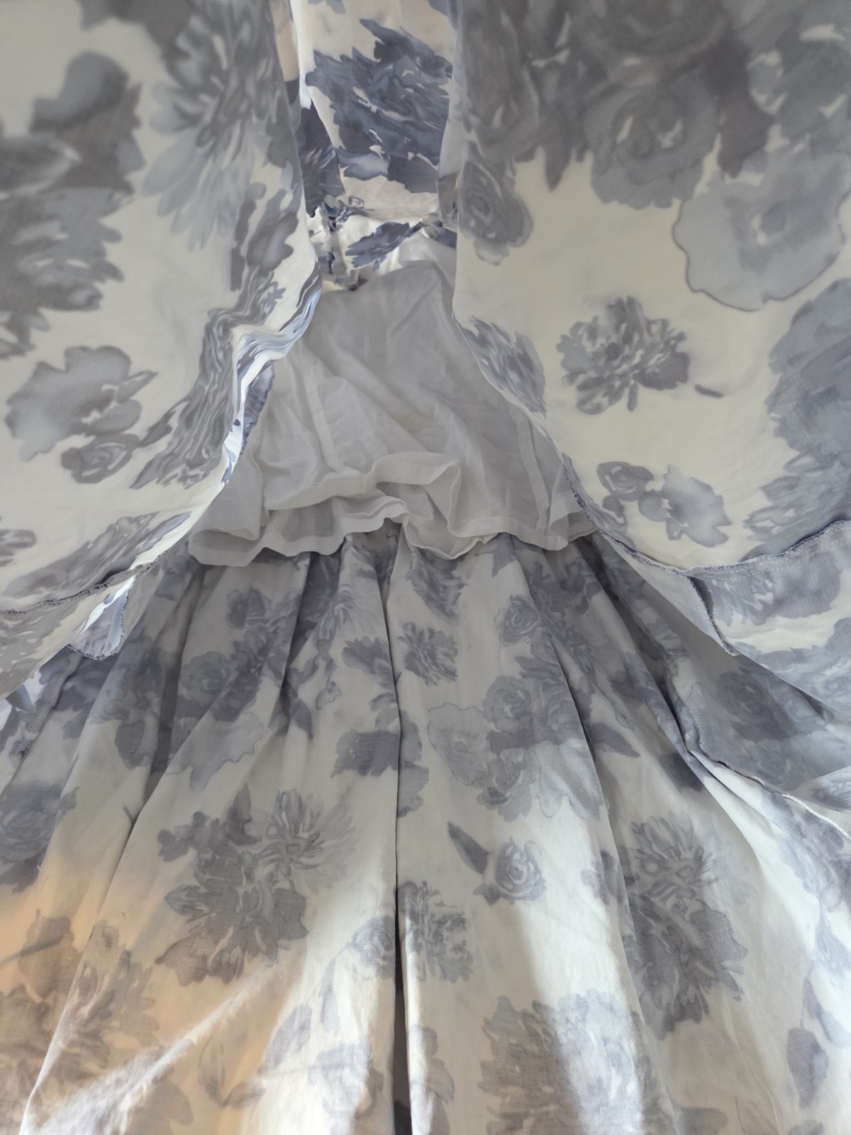 American Living Size 12 Blue White Floral Knee Length Dress with Pockets