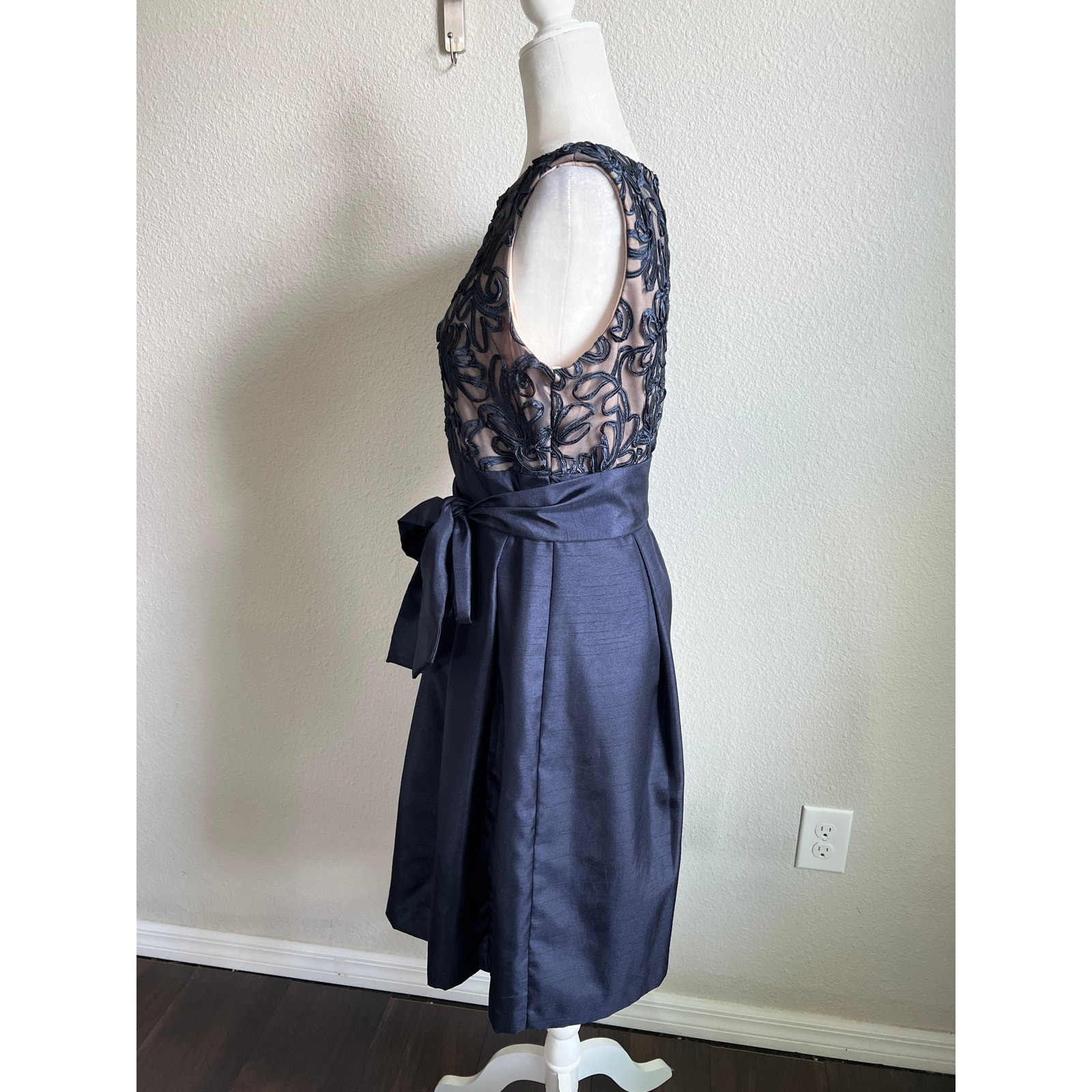 J Howard Navy Blue Scroll Pleated Belted Knee Length Formal Party Dress Womens 8