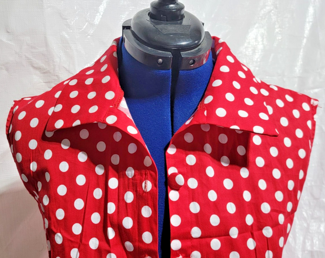 Red & White Polka Dot vintage looking, 1950s housewife wife style dress size XL