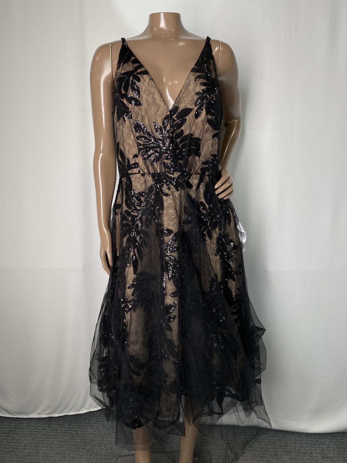 Dress The Population Womens Size L Courtney Dress Midi Black/Nude Sequin Overlay
