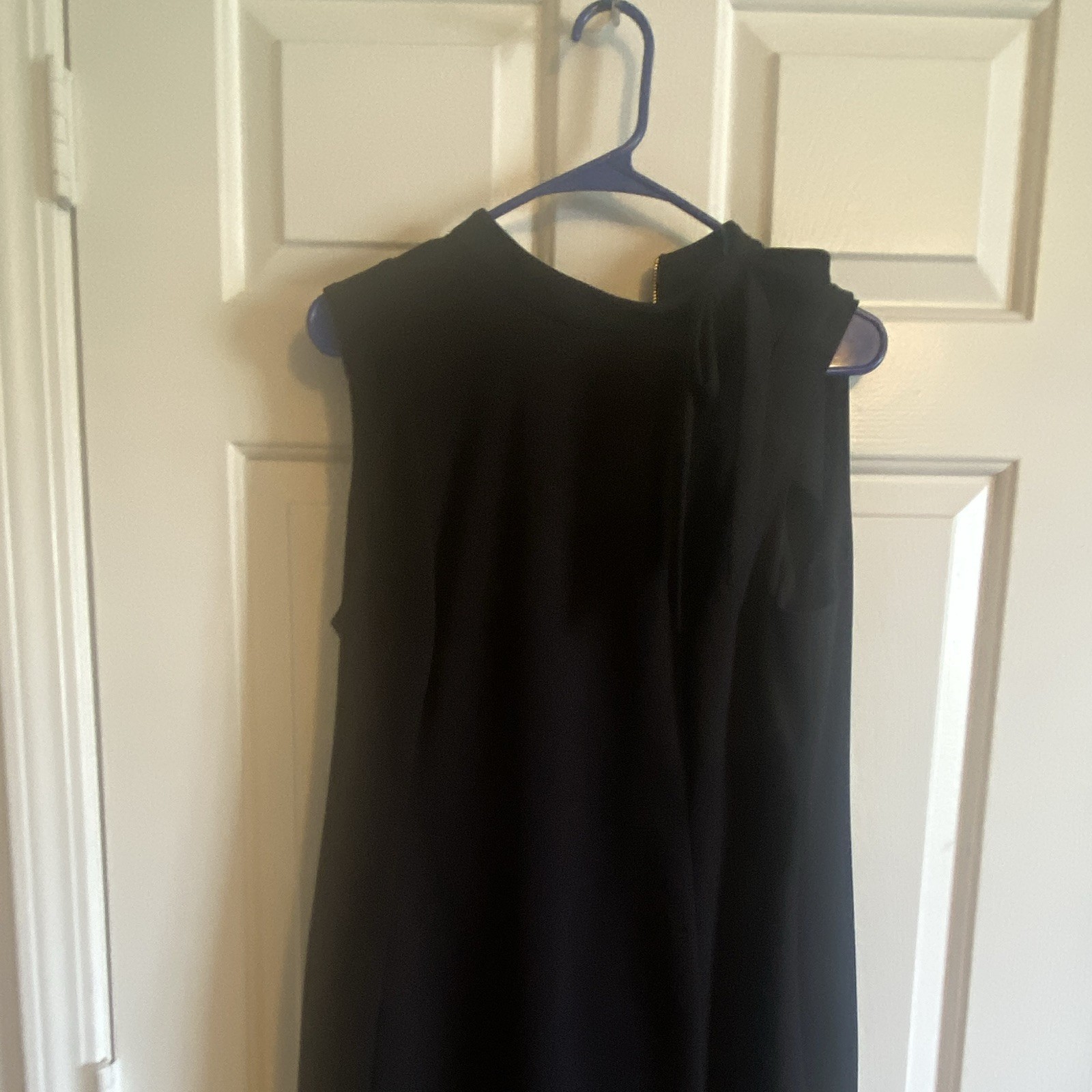 Calvin Klein Black Solid Round Neck Sleeveless Sheath Knee-Length Zip Dress 12