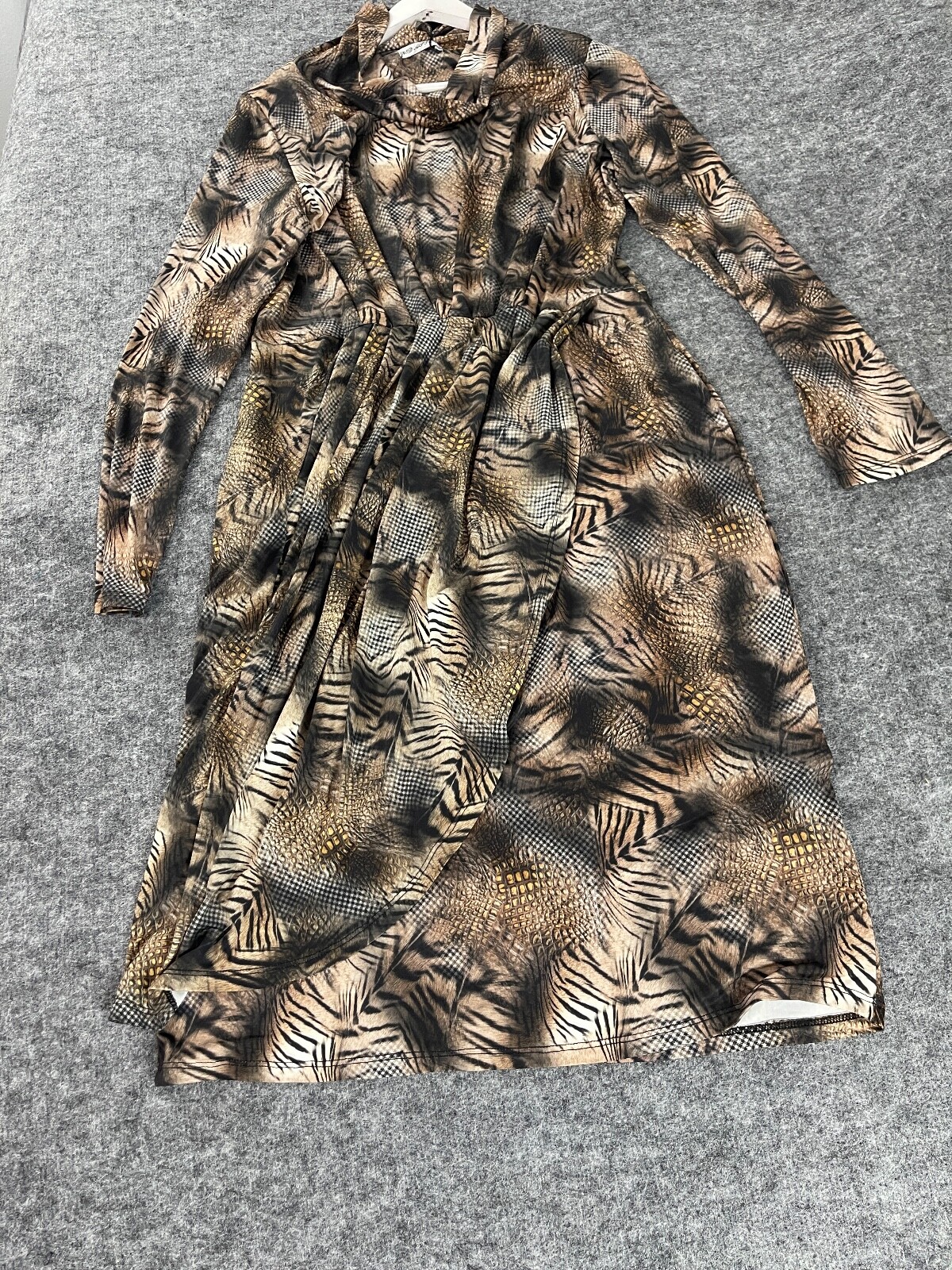 Red Apple Swing Dress Womens 10 Fit Flare Turtle Neck Leopard Tie Dye N335