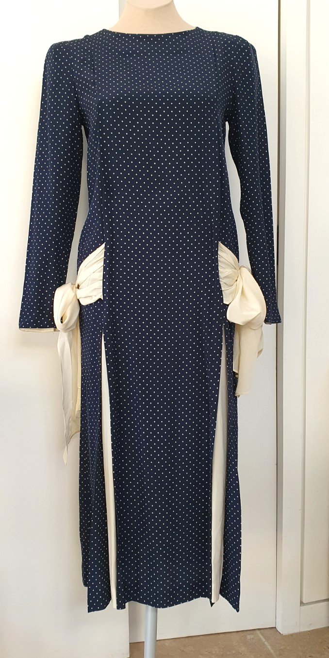 EMANUEL 100% Silk Midi Dress – UK 10 – Navy/Cream Pinspot – Excellent Condition