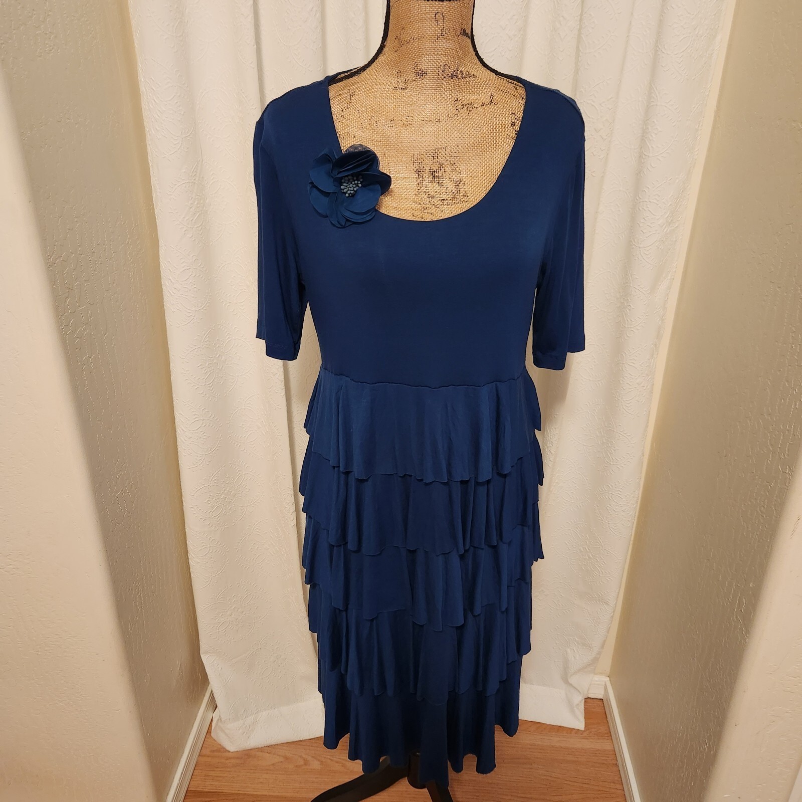 Bella Bird Women’s L Blue Short Sleeve Knit Ruffled A-Line Dress