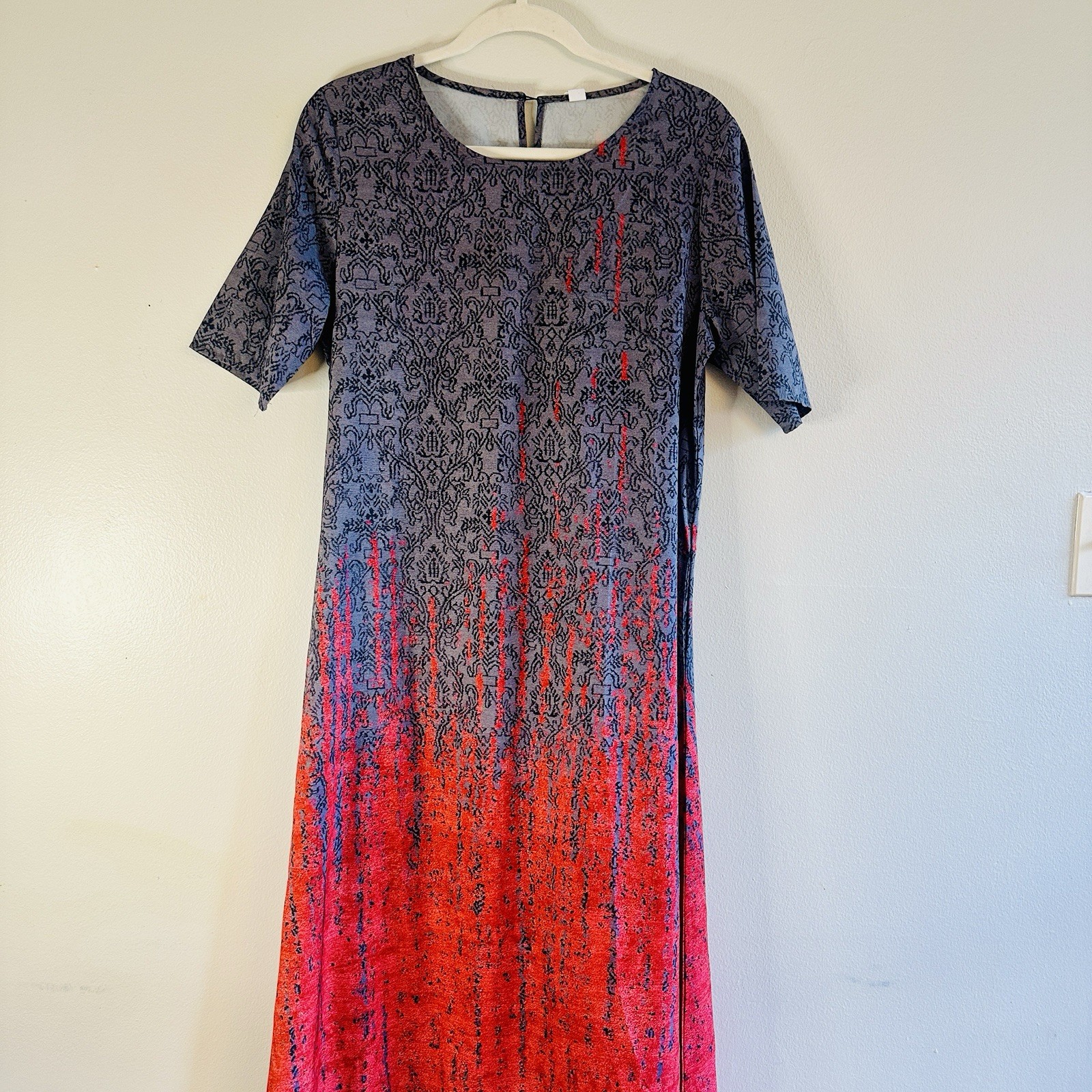 Lsoru Gray and Rustic Red Short Sleeve Midi Dress