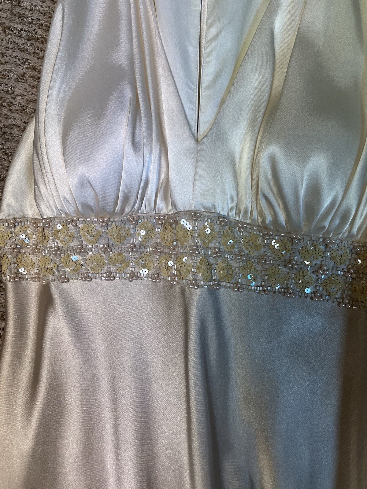 US BOTIQUE GOWN SIZE 10 GOLD