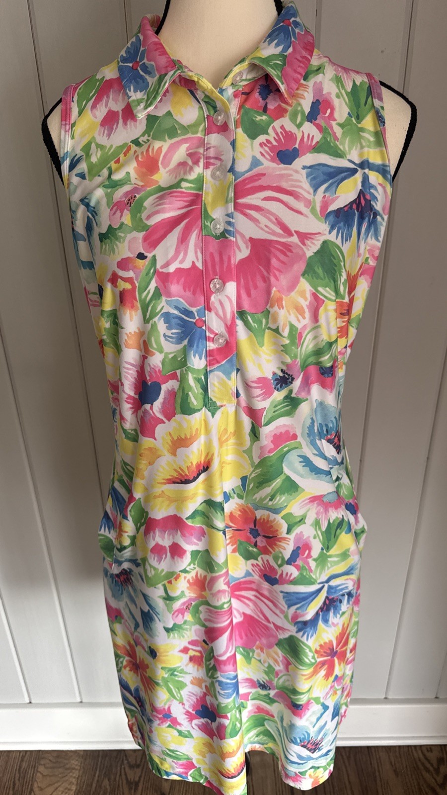 Tee 2 Sea Sleeveless Shift Dress Size M Colorful Golf Tennis Travel Pickleball