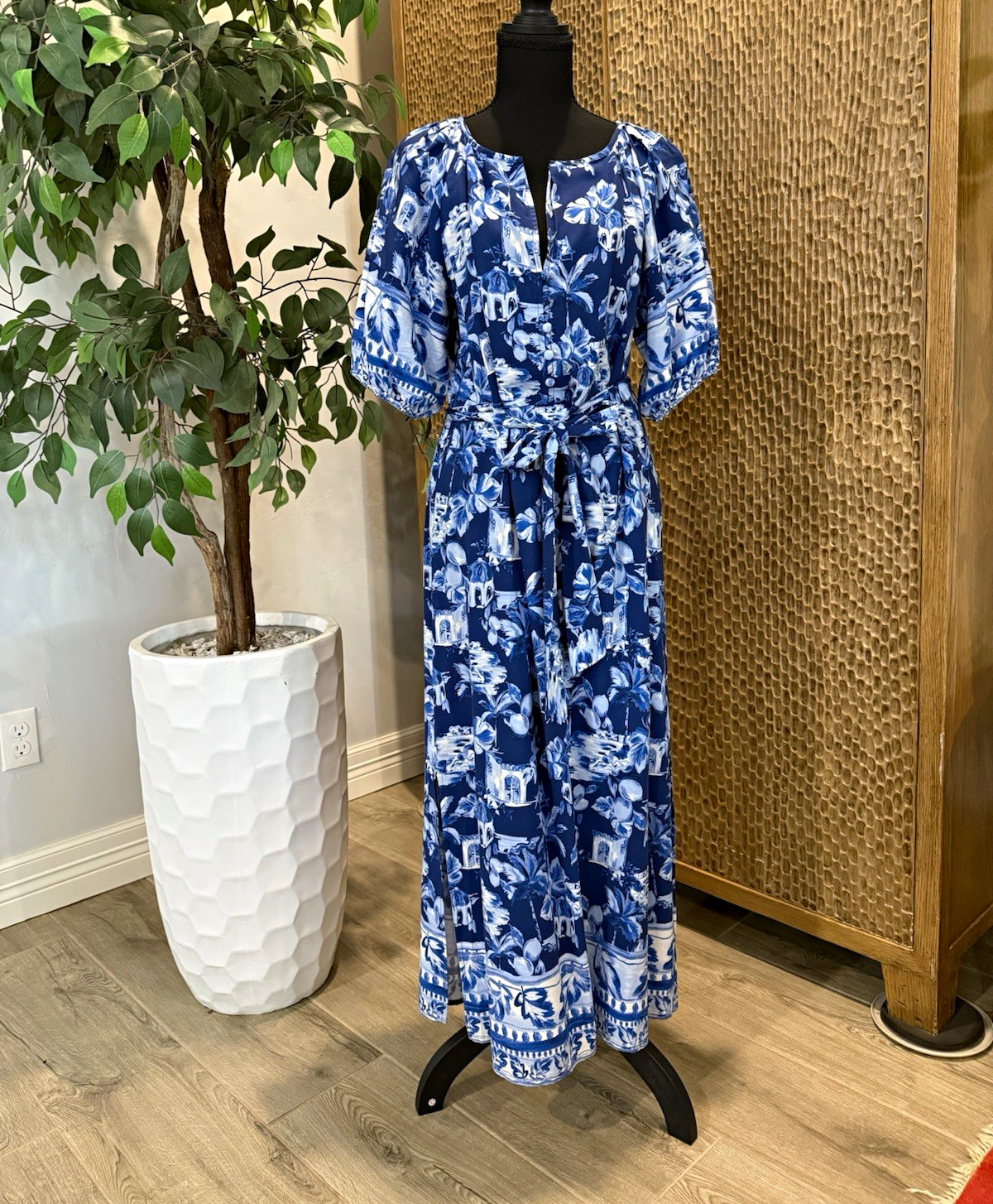 LOFT NEVER WORN Maxi Dress Blue White Floral Split Neck Puff Sleeves Button Tie