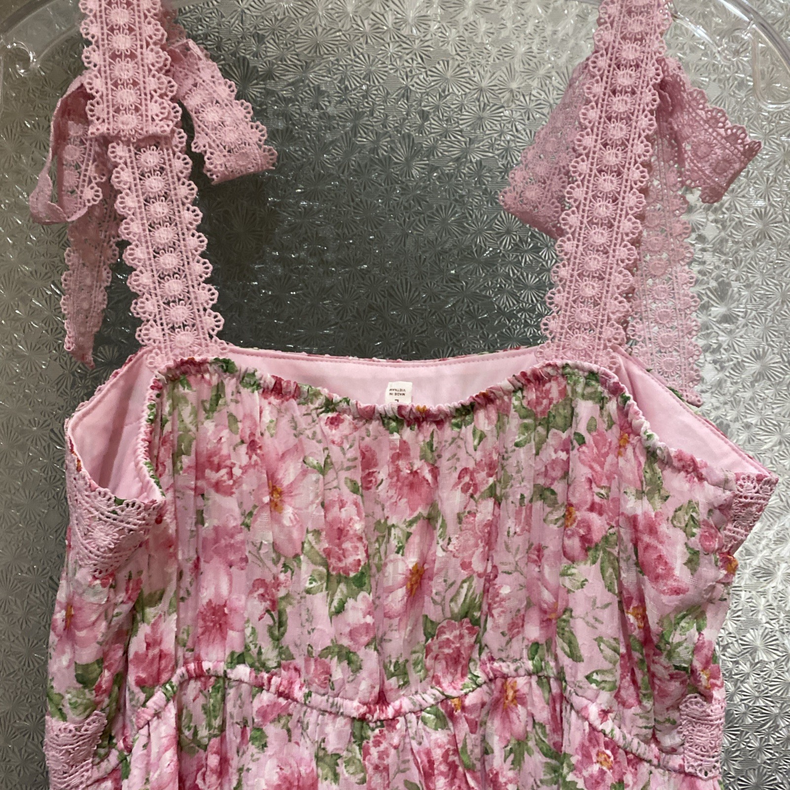 NWOT BY THE RIVER LARGE PINK FLORAL SHOULDER TIES MAXI DRESS