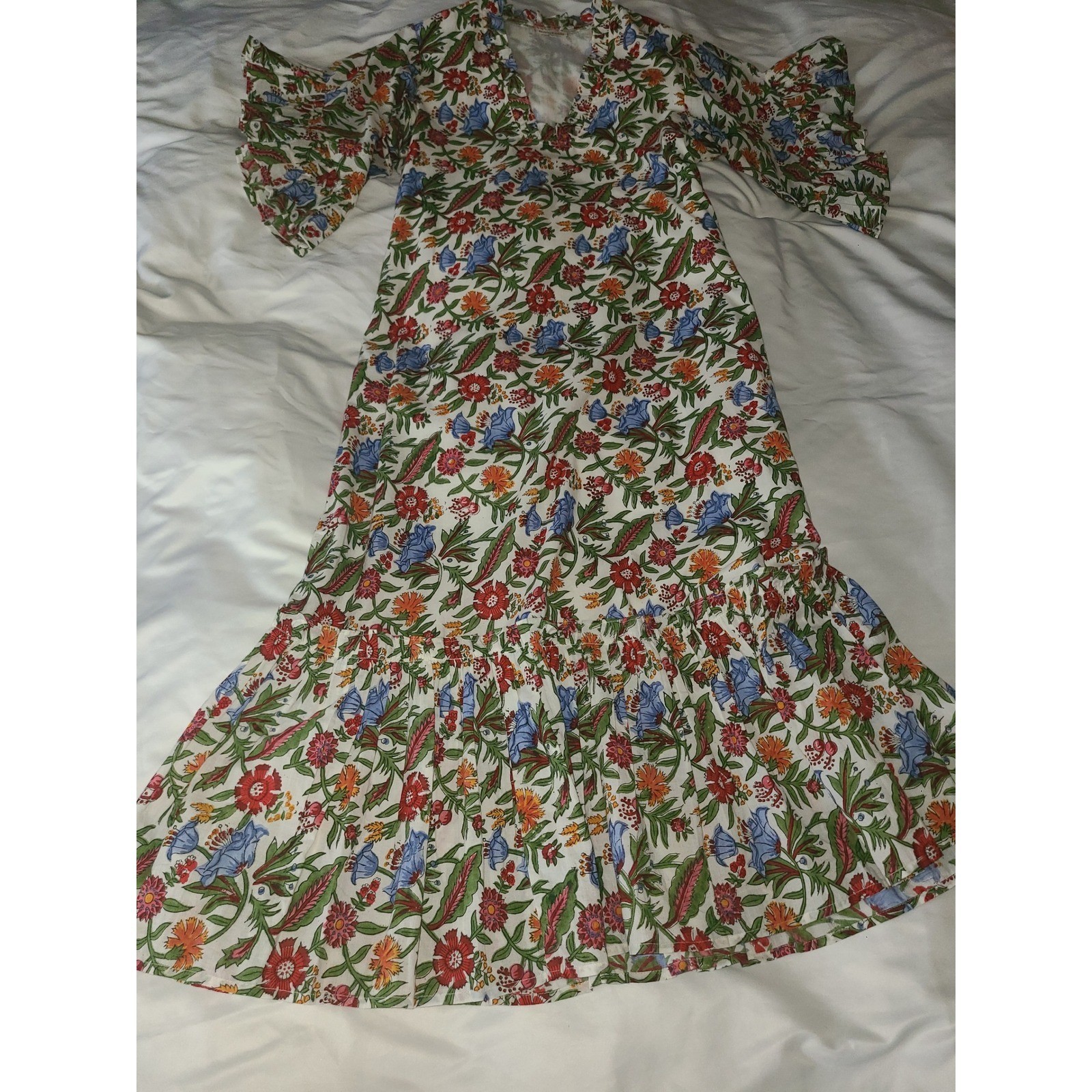 Fitzroy & Willa Floral Soleil Maxi Dress Medium Multi Color Ruffle V-Neck