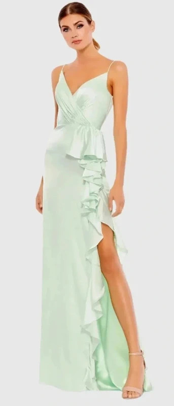 Mac Duggal Green Satin Ruffled Sleevless Prom Maxi Gown Dress Size 2 67815 NEW
