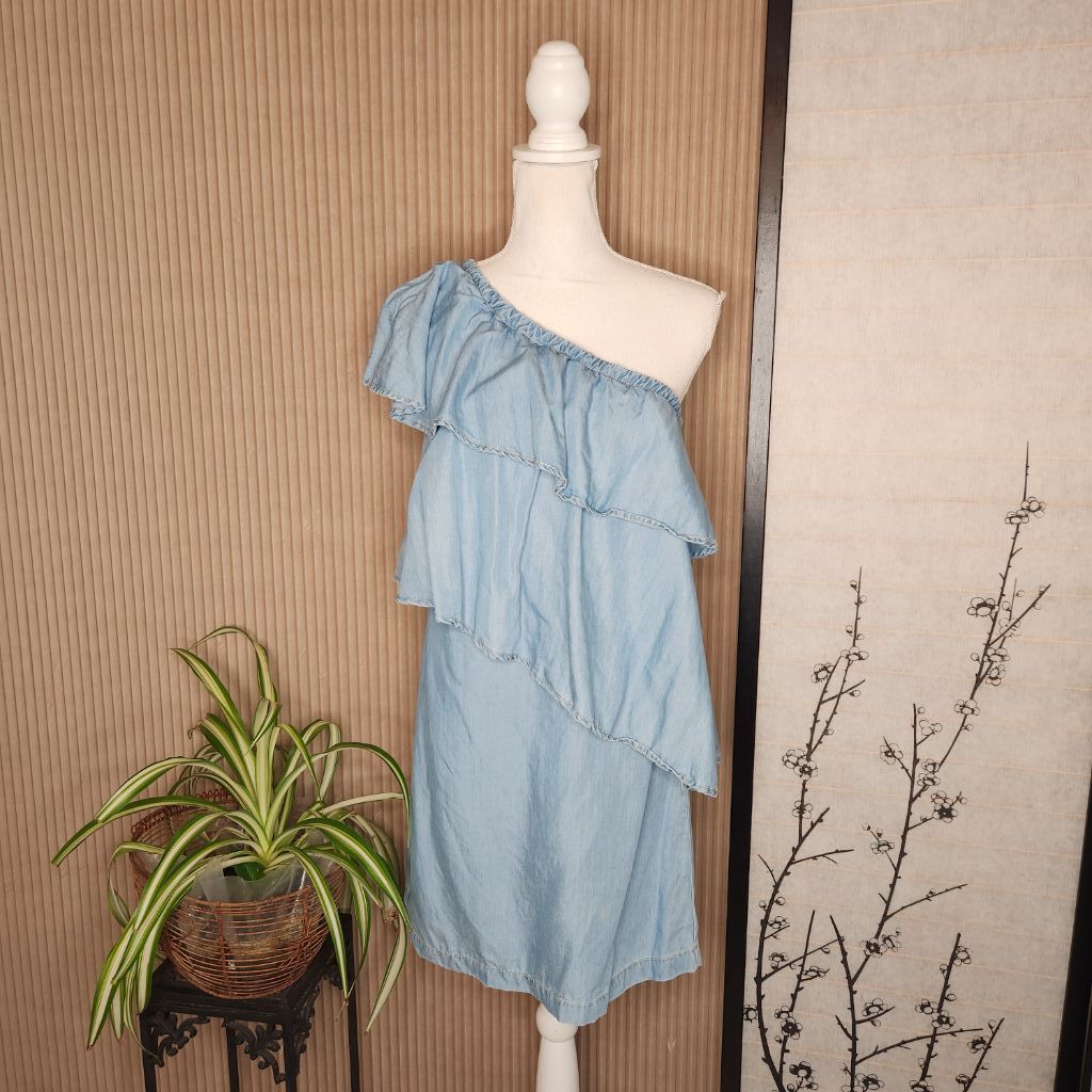 Women’s Chelsea28 Blue Off Shoulder Ruffle Dress Size XS denim chambray layered