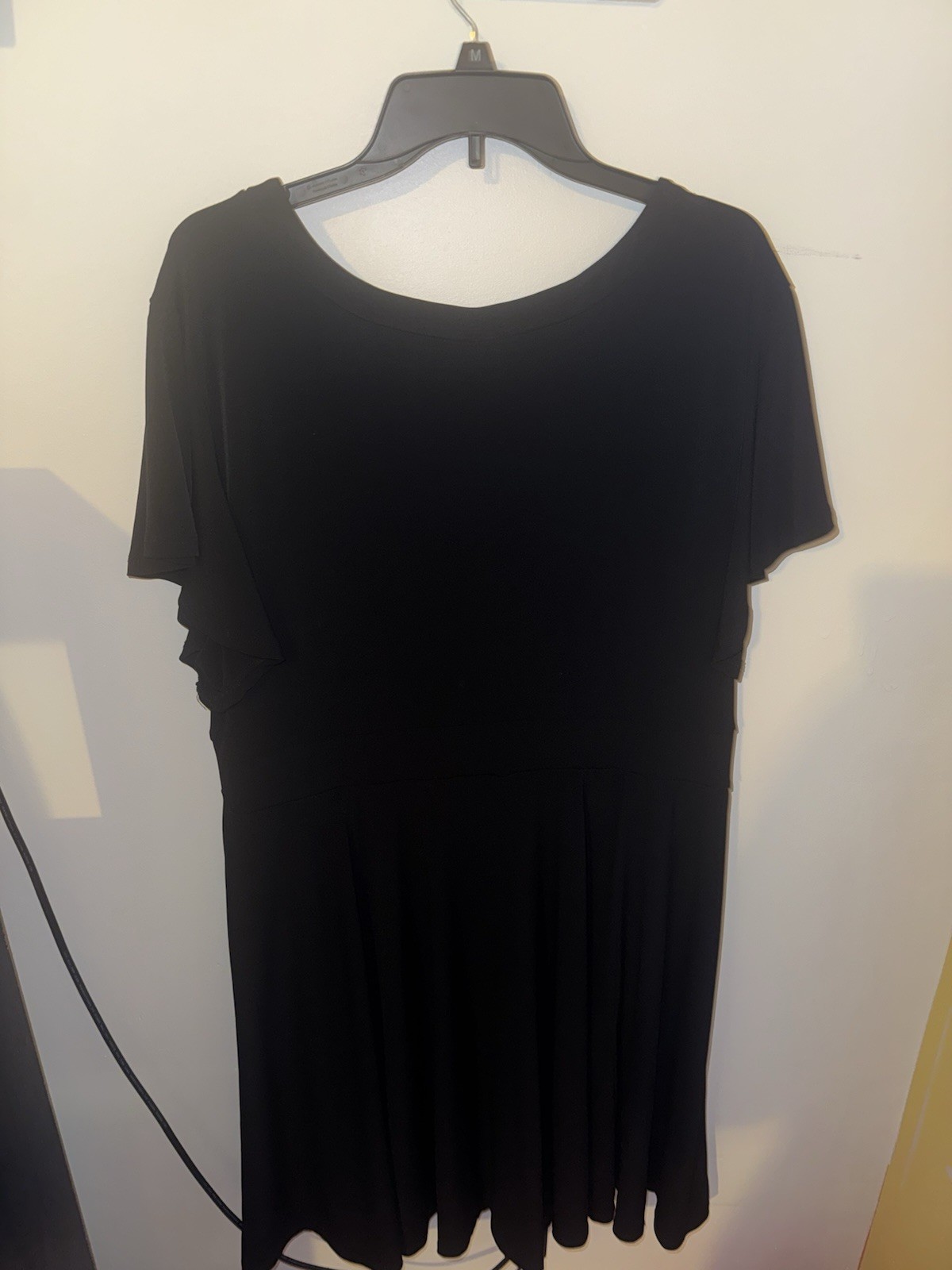 Torrid Plus Size 3 Black Solid V-Neck Short Sleeve Pullover Midi Dress