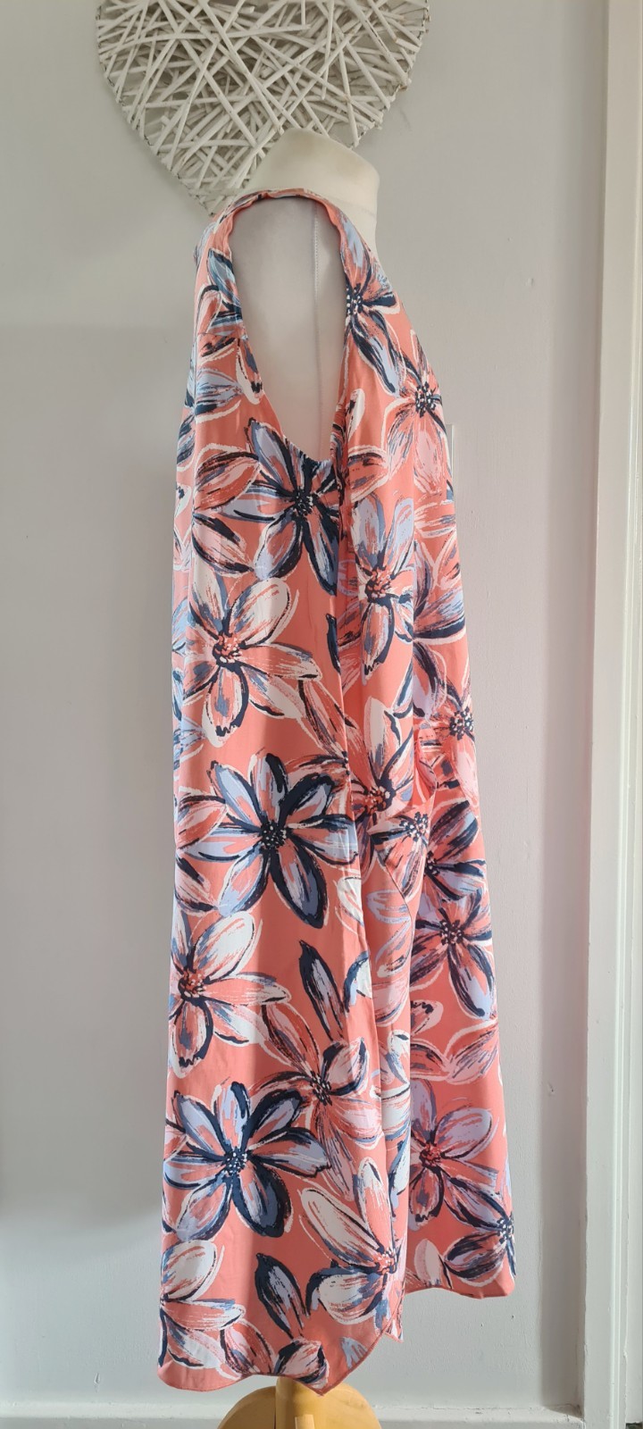 Ladies Bonmarche Coral Pink Light Blue Floral Woven Midi Dress Size 18 Pockets