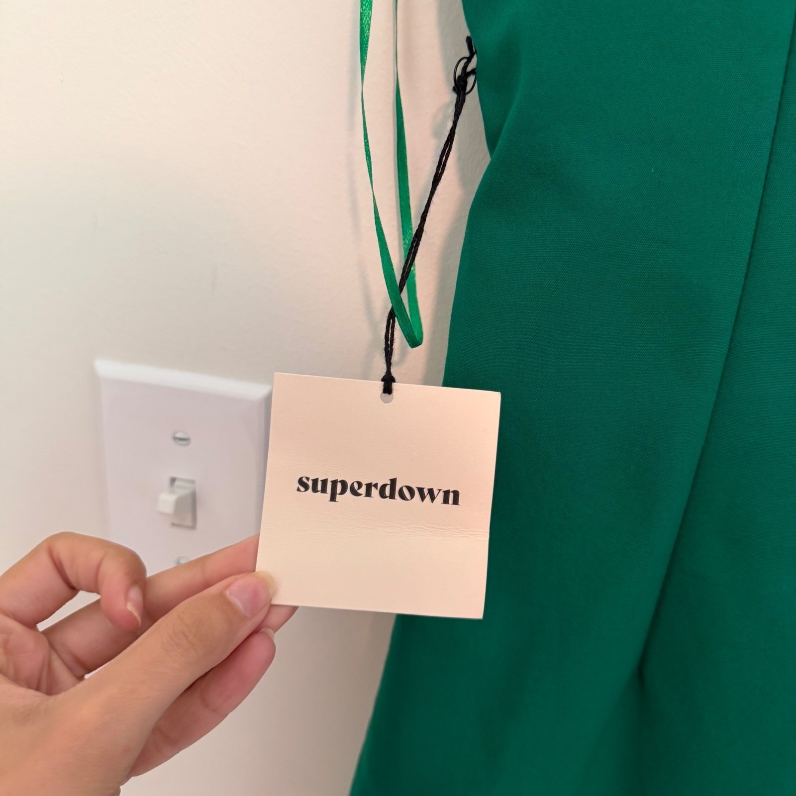 Superdown Emerald Green Ruffle Hem Mini Dress Adjustable Straps Size M NWT