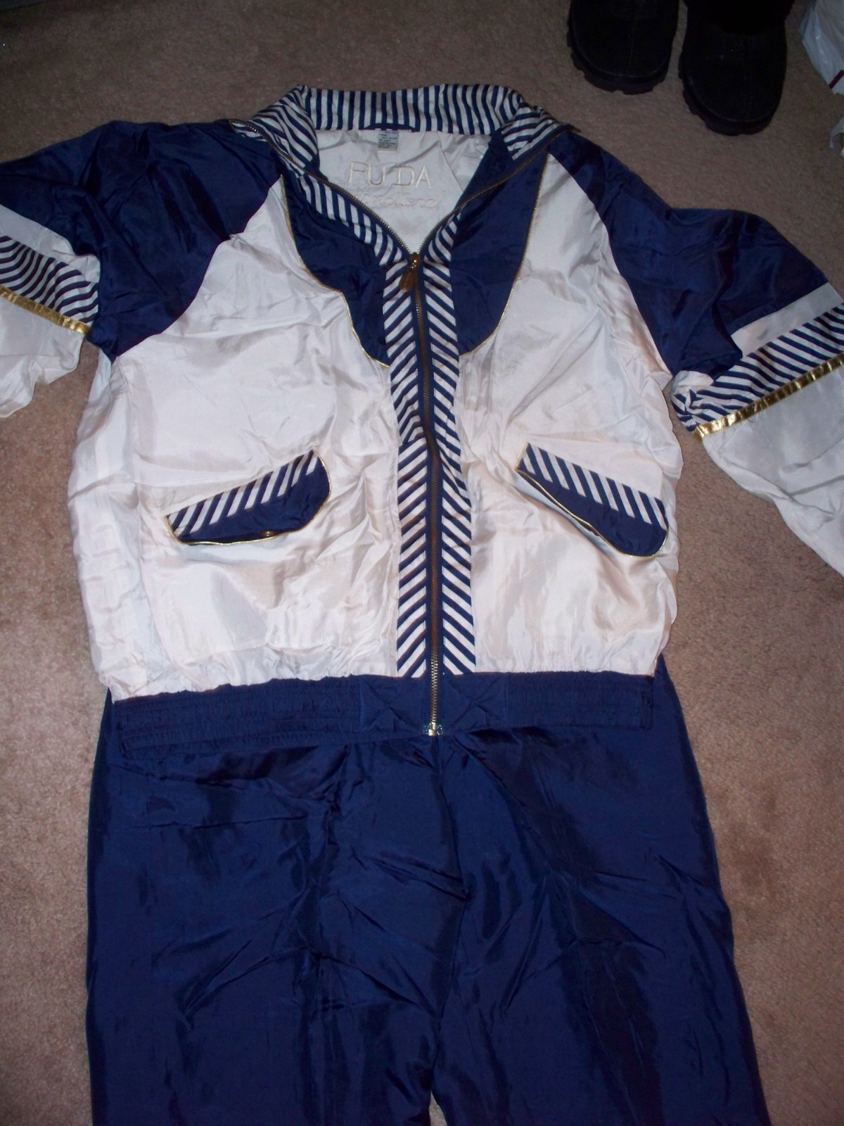 Vintage New 100% silk Women’s Warm up set gold trimmed Navy blue Size L