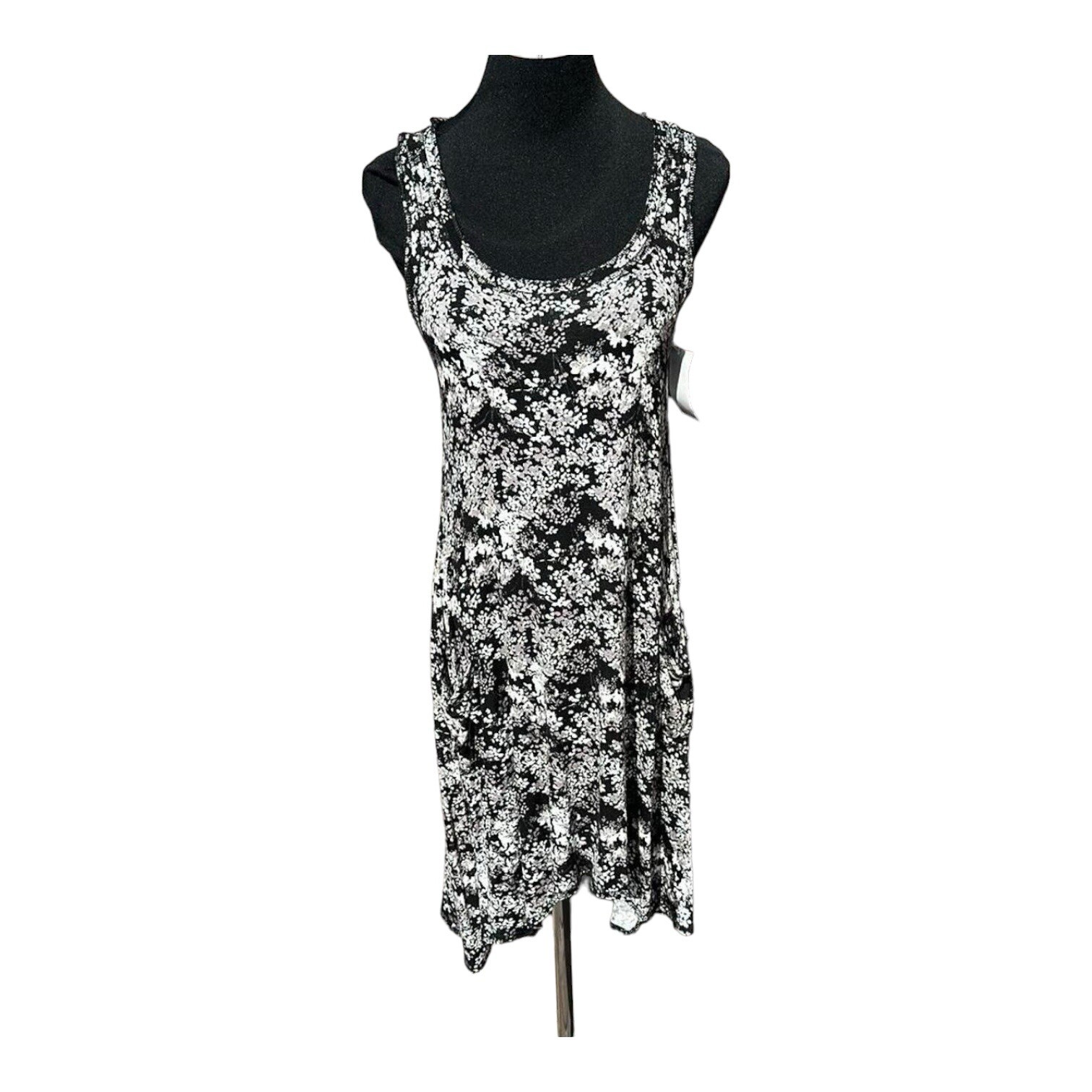 NWT Rene Rofe lounge dress with front pockets black/white size S