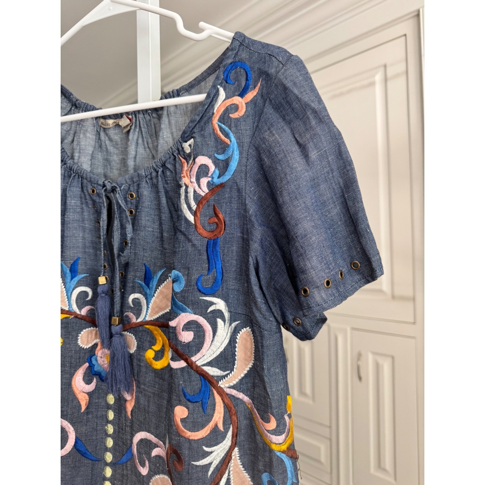Holding Horses Anthropologie Folklore Tunic Dress Chambray Floral Embroidered