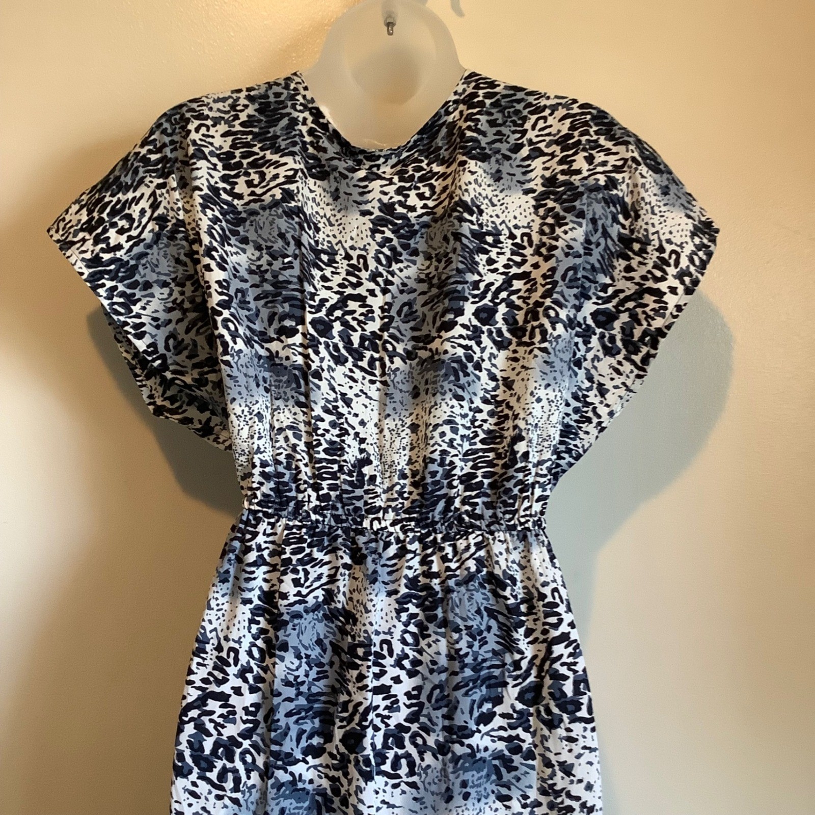 Kendall + Kylie Blue Animal Print Maxi Dress V-Neck Elastic Waist Small NEW