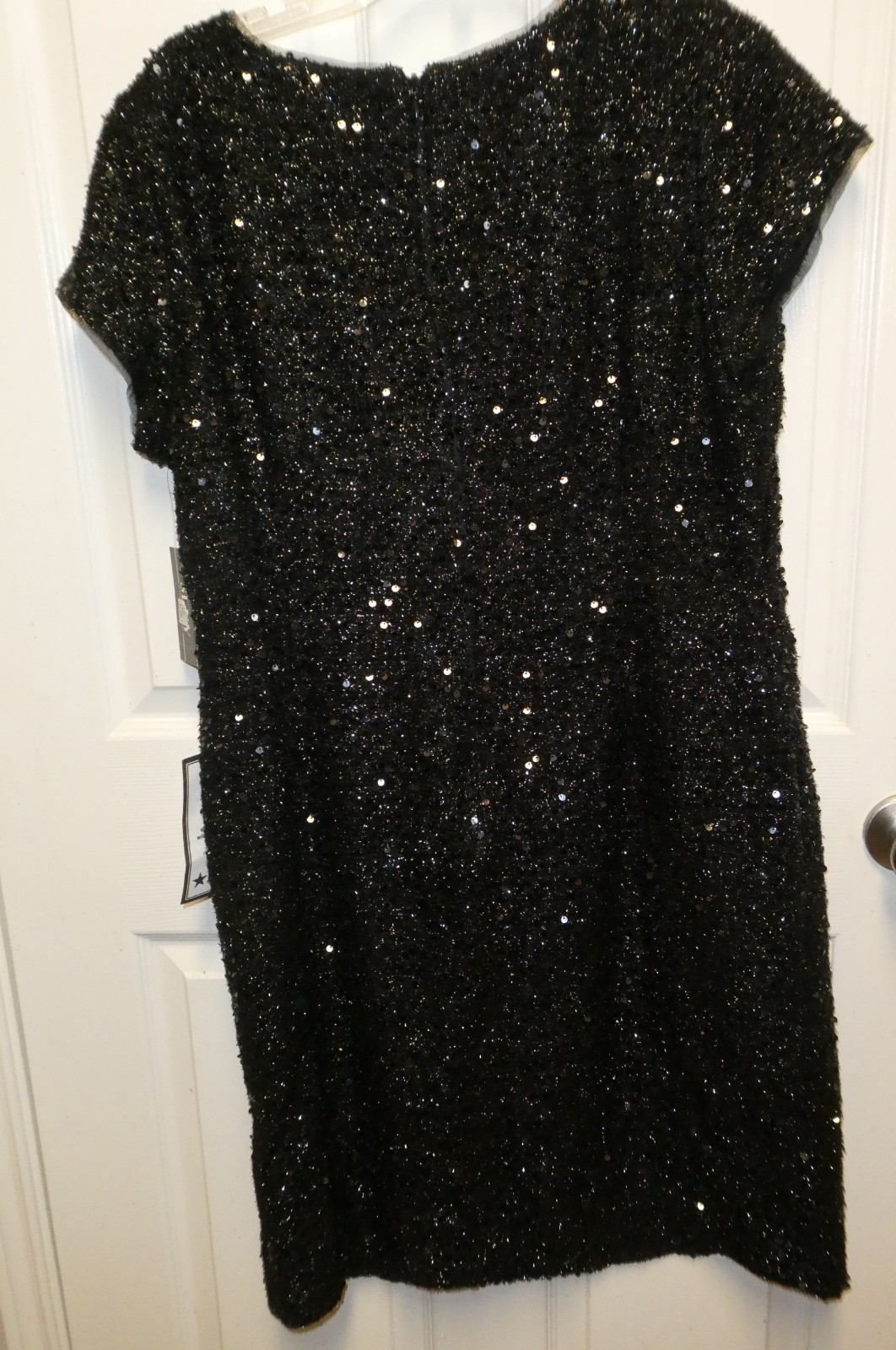 NWT SLNY Woman’s Black Sequined Short Sleeve Back Zip Party Cocktail Dress 18