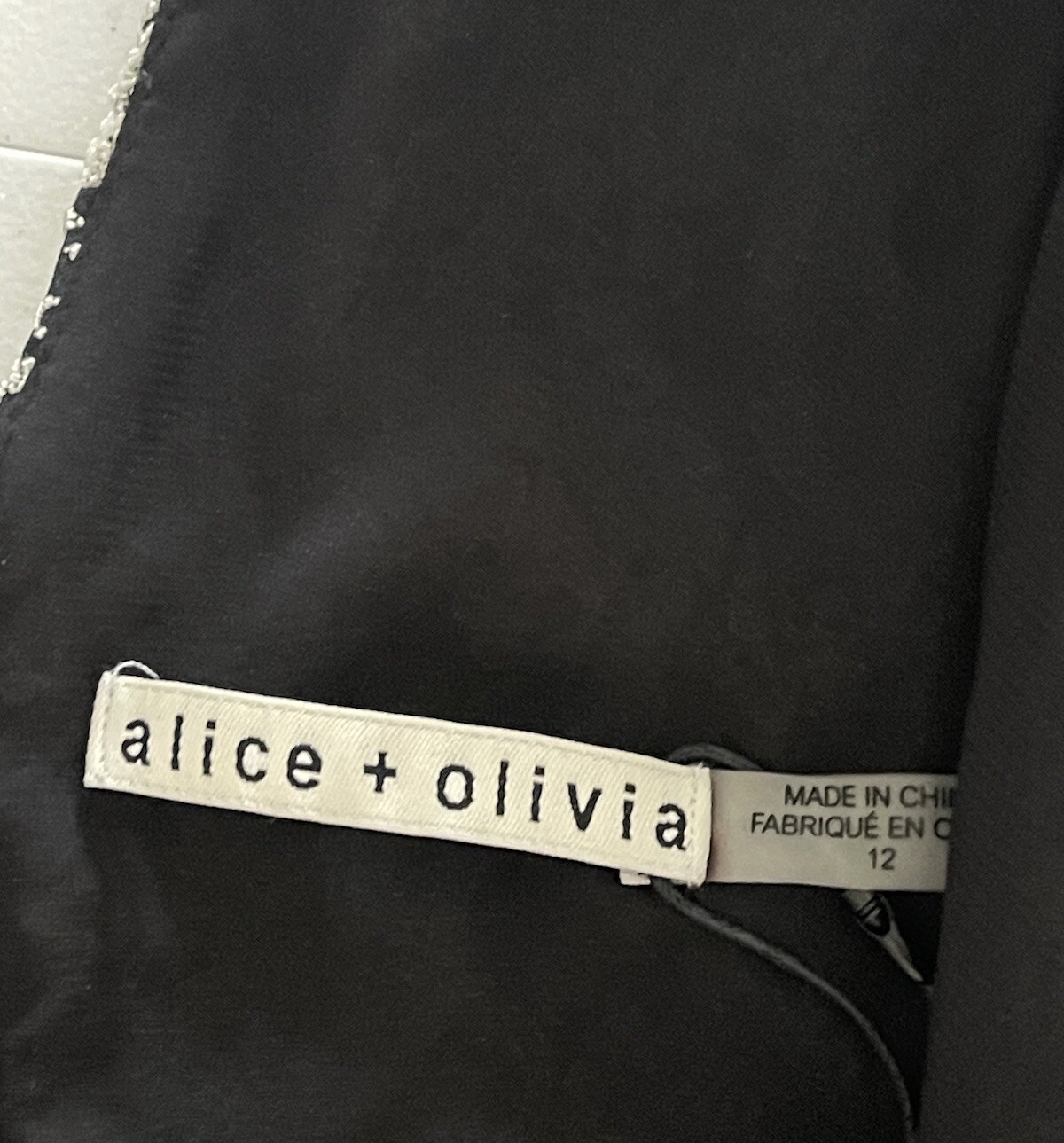 NWT Alice+Olivia Black Ivory Mini Dress Deep Plunge V Neck Size 12