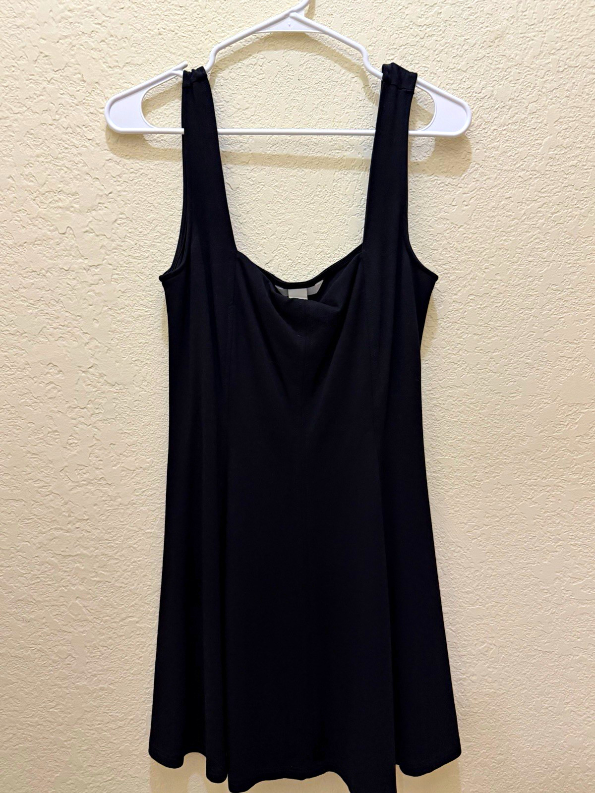 H&M Women’s Black Solid Scoop Neck Wide Strap Athletic Dress Size L