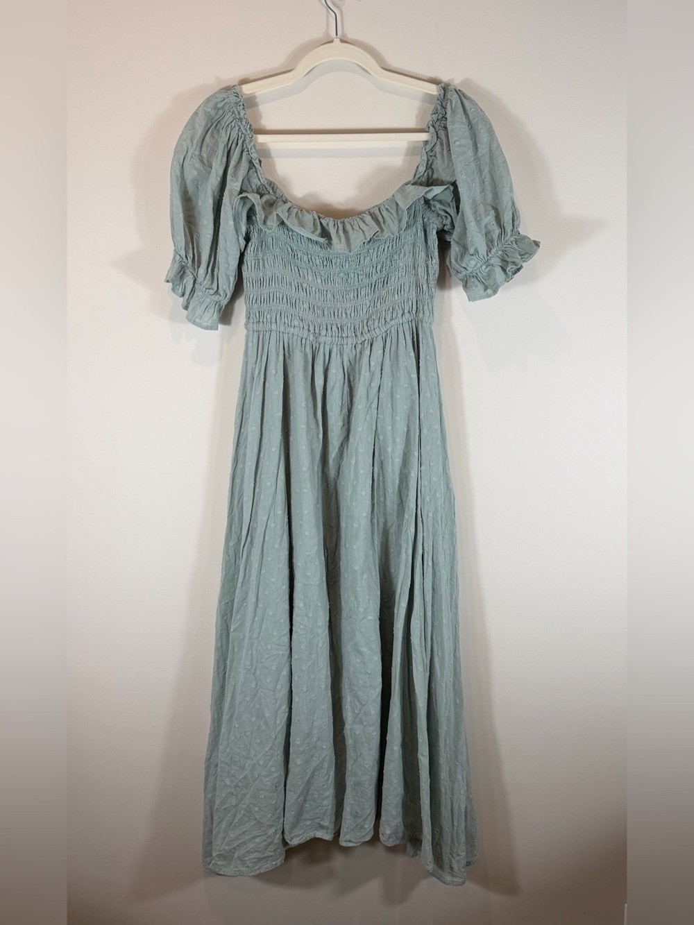 R. Yiposha Sage Green Swiss Dot Smocked Puff Sleeve MIDI Dress Medium 8/10