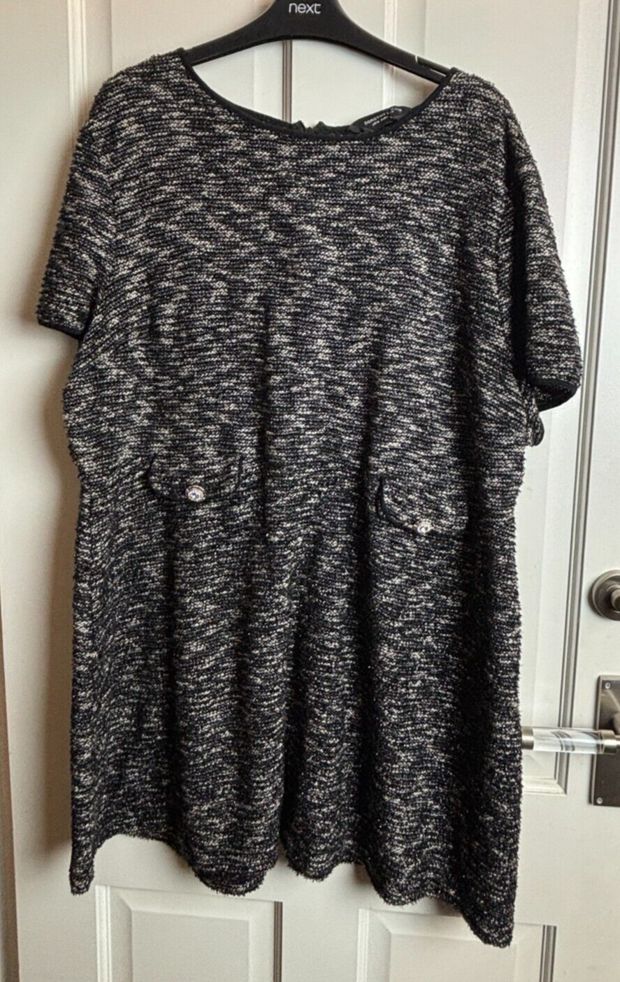 Dorothy Perkins black knitted dress with metallic thread – uk20