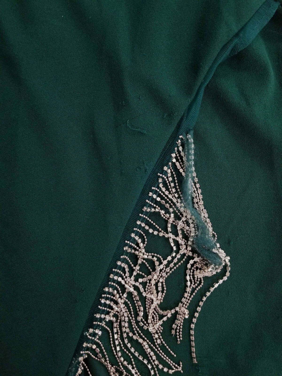 Emerald Sundae Women Green Sleeveless V-Neck Rhinestone Fringe Dress Size M