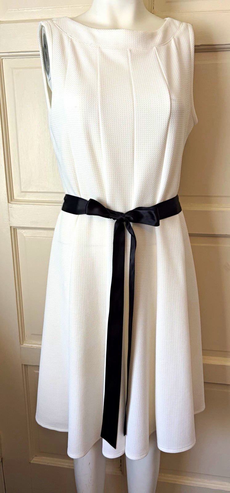 HAANI Women’s Petite PM White Fit & Flare Sleeveless Knit Stretch Belt Dress