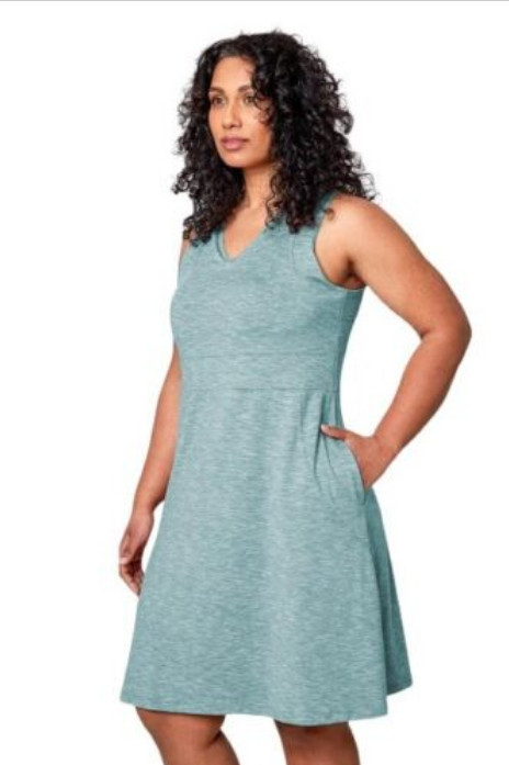 MONDETTA WOMEN’S ACTIVE SIDE POCKET DRESS (ARTIC BLUE SMALL)NWT