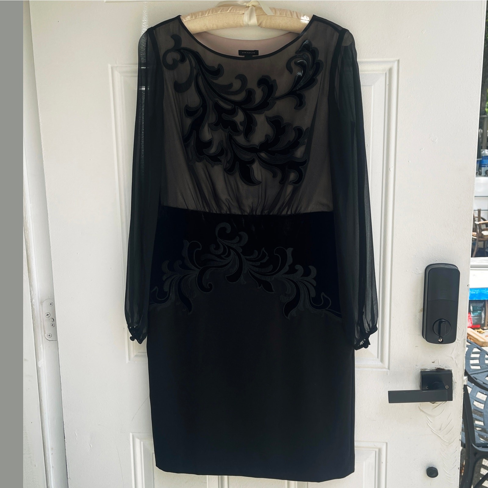 Ann Taylor Silk Velvet Burnout Sheath Dress Sheer Long Sleeve Black Size 4