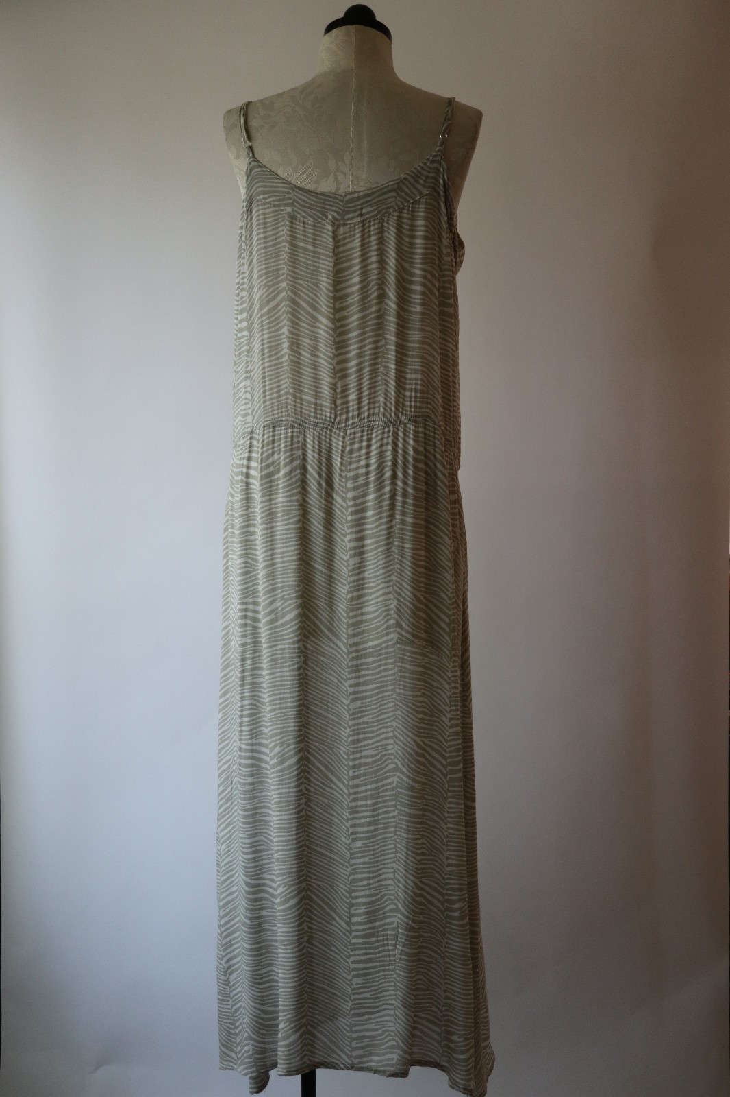 Pineapples Tan White Animal Print Buttoned Long Maxi Strappy Sundress Women M