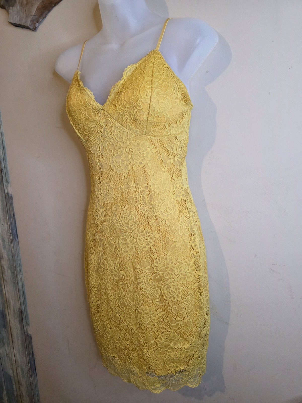 Windsor, Yellow Spaghetti Straps Maxi Dress Above to At Knee NWT Size Small