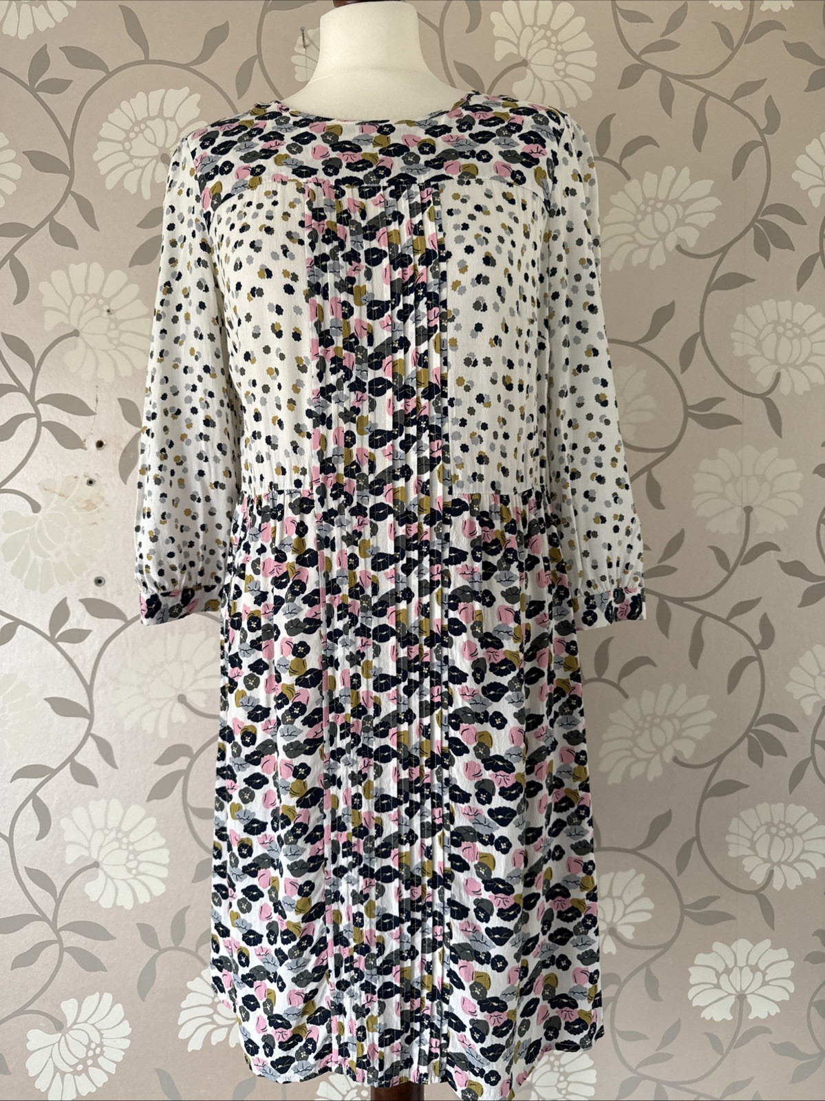 Boden 12 dress pink grey floral Shift Style knee length three-quarter sleeve vgc