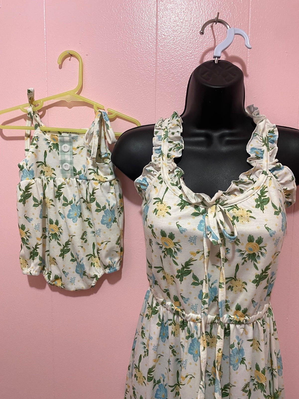 Mommy & Me Floral Dress & Baby Romper Set Women’s Small & Baby Girl 6Months