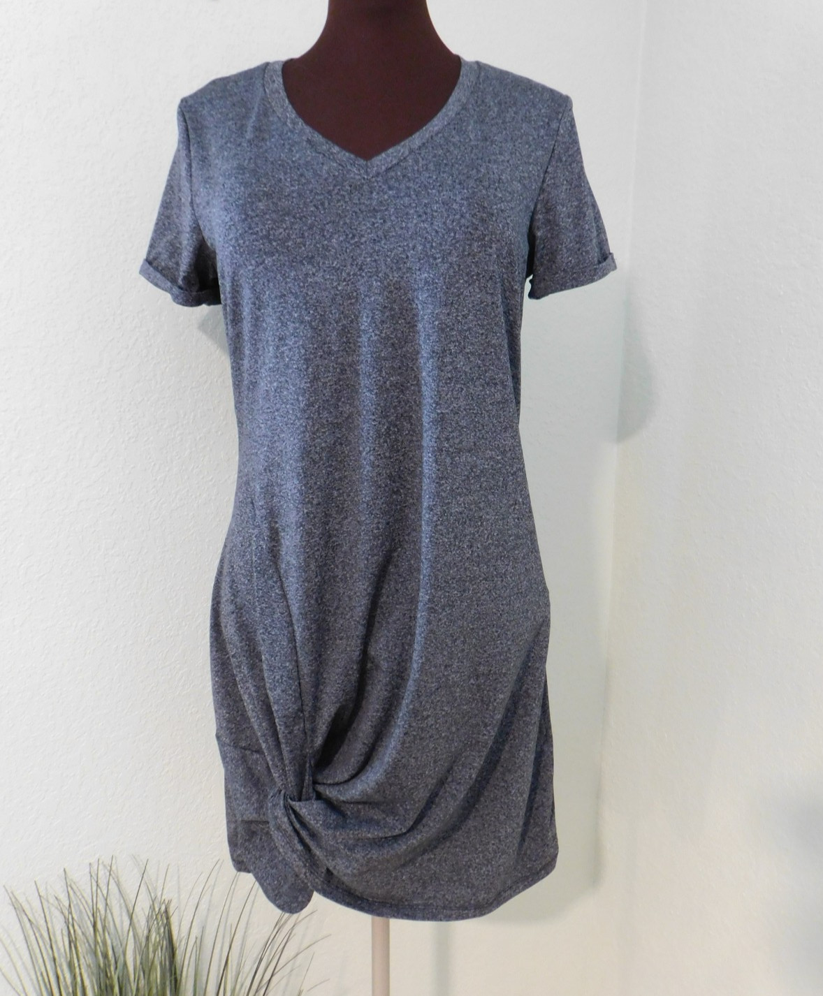 Sporty Grey Heather Poly/Spandex Short Sleeve T Shirt Dress Size Medium Tied Hem