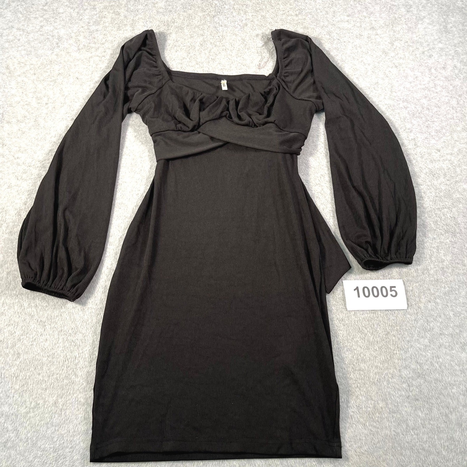 Bluebell Mini Shift Dress Womens Medium Black Stretch Scoop Neck Puff Sleeve