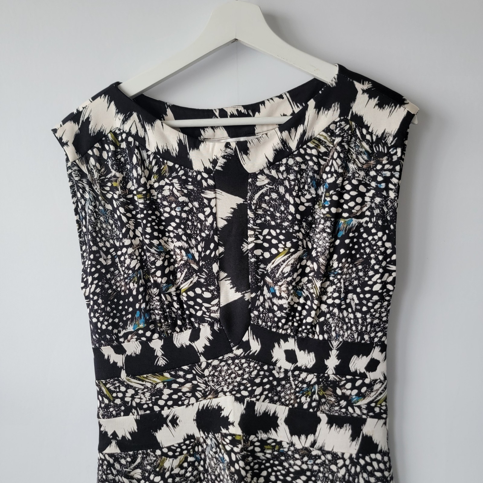 Diane von Furstenberg womens 100% silk Stirling sheath dress size 10 sleeveless