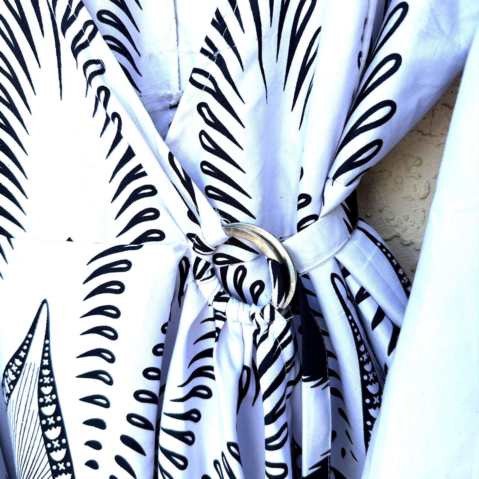 Step In Style Black & White Abstract Peacock Wrap Dress M NEW