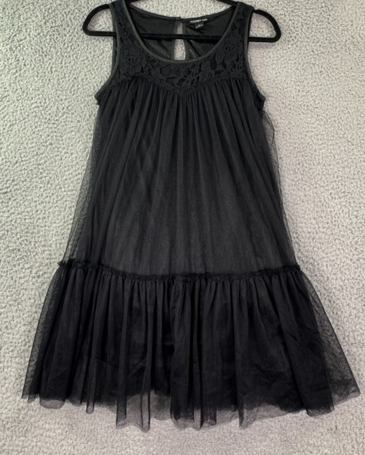 Audrey Ann Sleeveless Mesh Dress Women Medium Black Lace Tiered Party