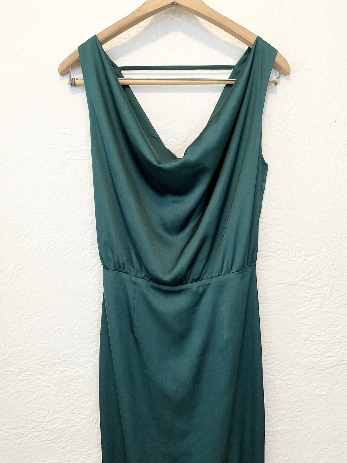 Fame and Partners Maxi Dress Emerald Green Satin Formal Gown size 4