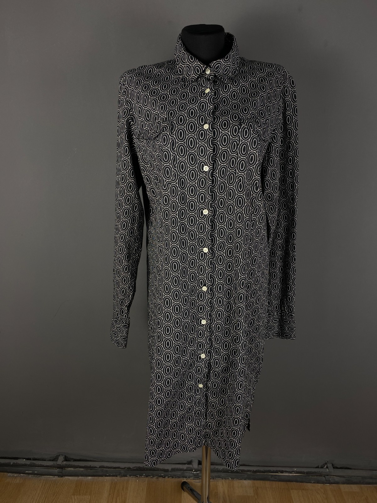 0039 Italy Black/White Patterned Button Down Shirt Dress Women’s Size 2XL
