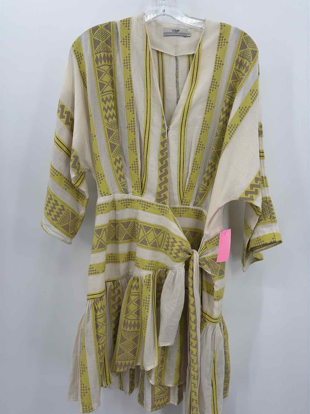 Pre-Owned Devotion Twins Ivory Size Medium Knee Length Long Sleeve Dress