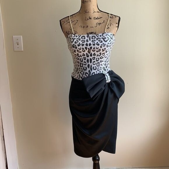 Nadine half wrap black white print dress 5 with bow at waist