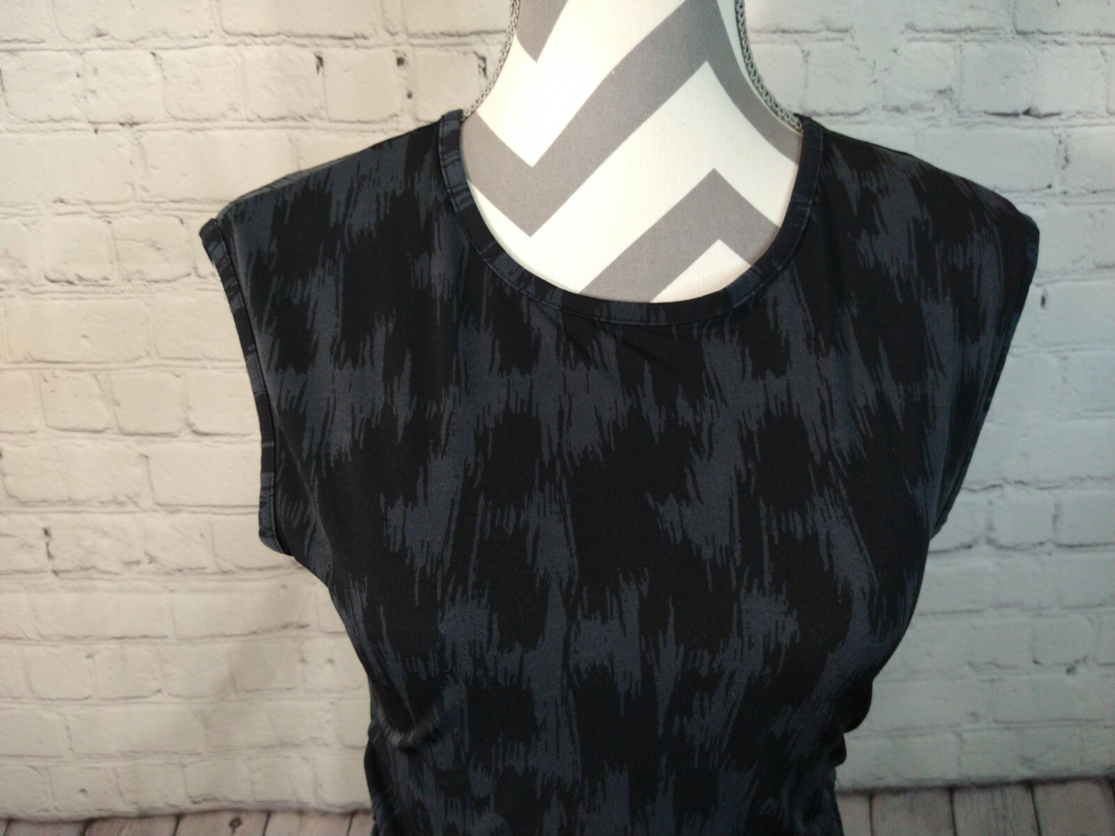 Black & navy blue BANANA REPUBLIC side rouching TUBE DRESS – sz XS / barely worn