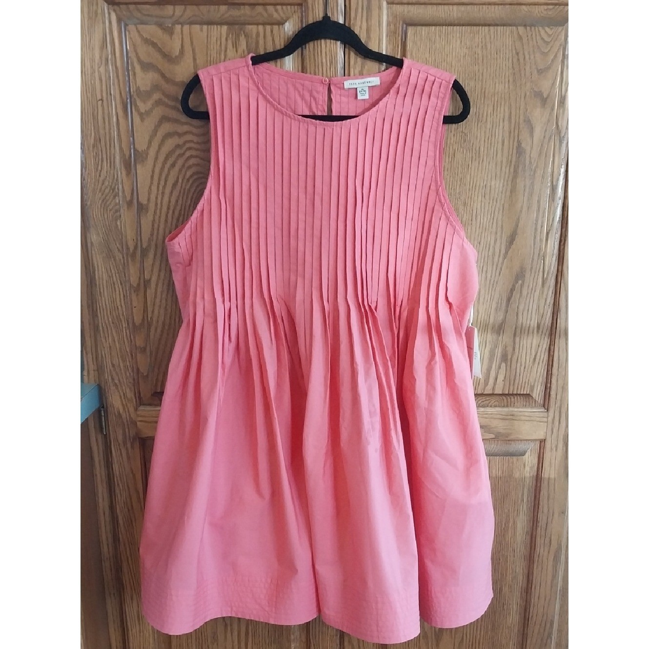 Free Assembly NWT Women’s Sleeveless Pleated Mini Dress Size X-Large Pink Melon