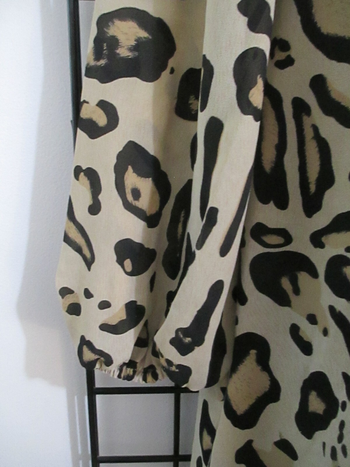 “NEW” BELLE BADGLEY MISCHKA 🌸 SIZE 10 / 38″ BUST==SHORT / SHIFT DRESS