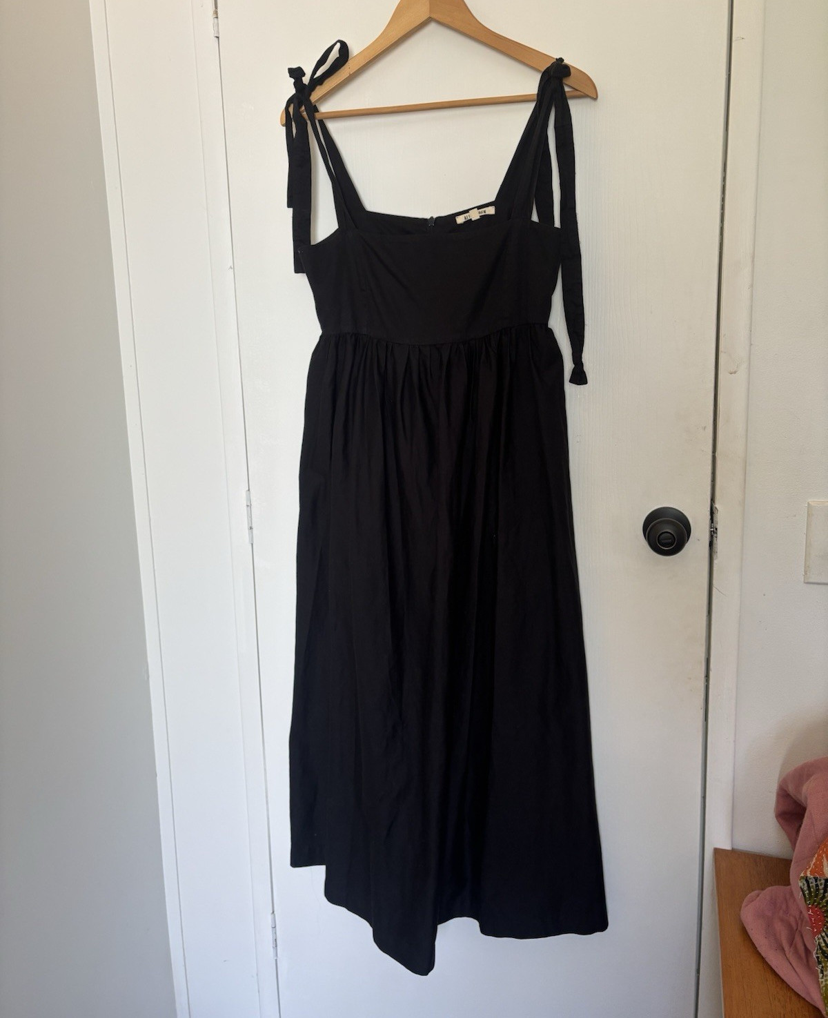 Ali Golden Black Solid Square Neck Tie-Strap A-Line Midi Dress Womens S