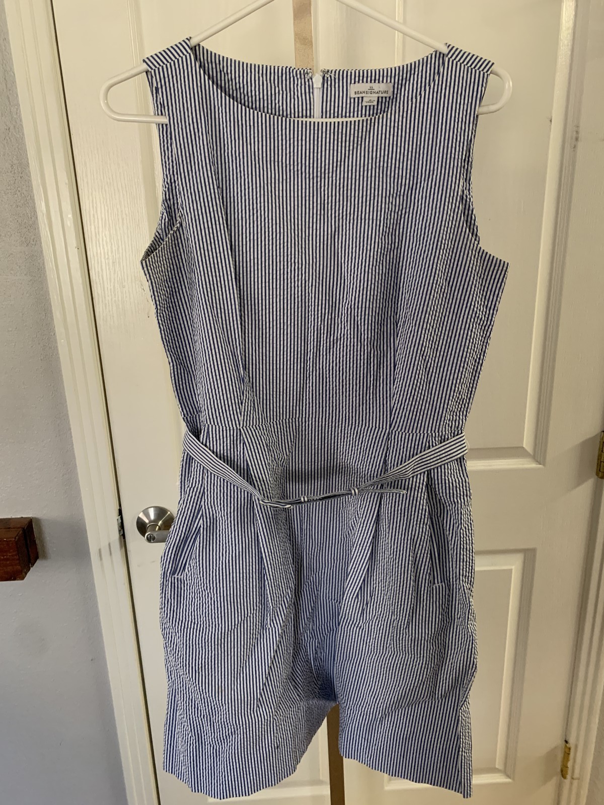 L.L. Bean Signature Women’s Blue White Seersucker Romper Jumpsuit Size 8